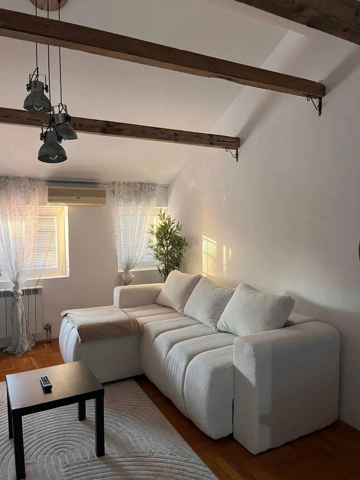 Hotel — Living Room